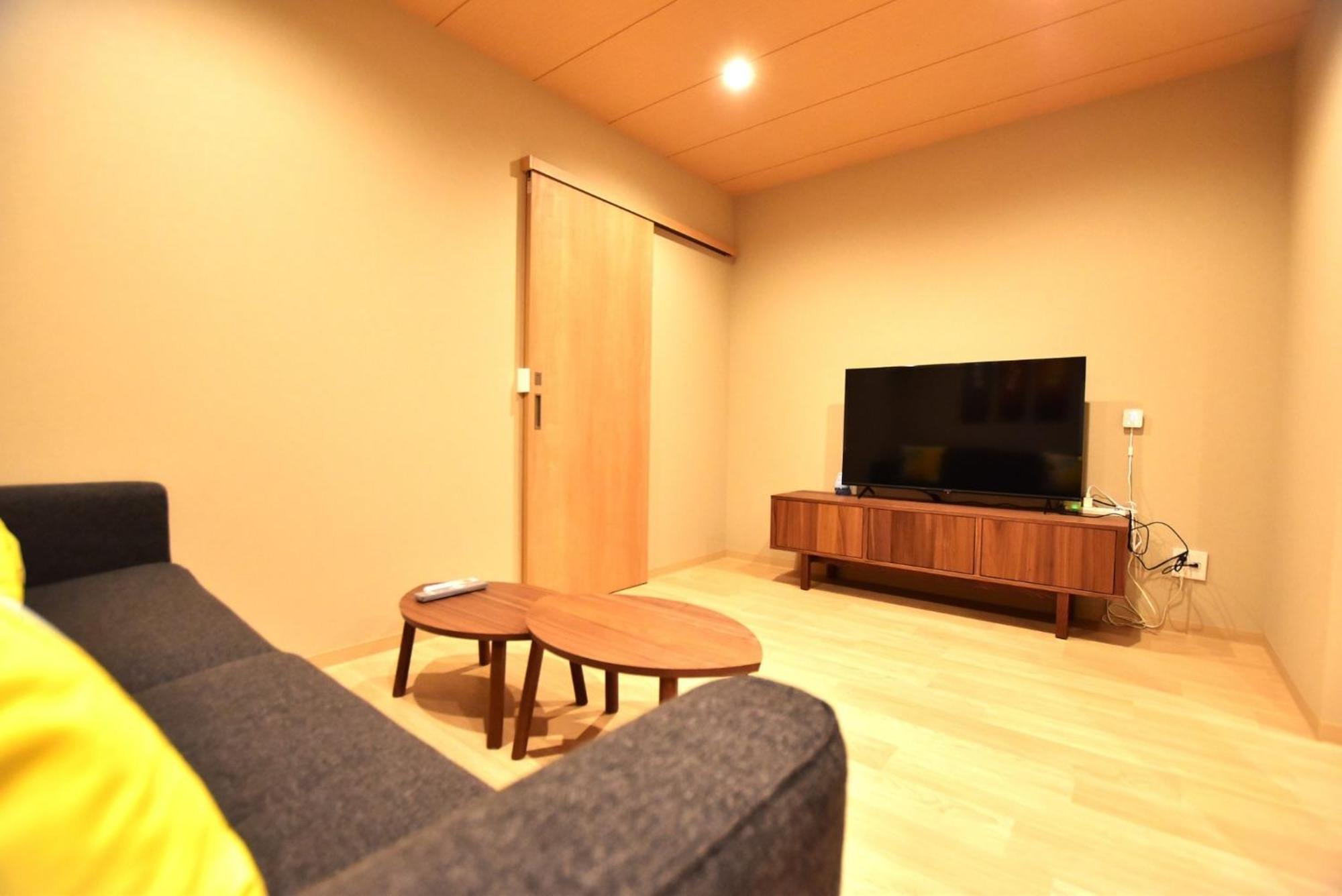 Tamatsukan 玉津館, Kansai Airport 關西空港 57 Mins, Namba 6 Mins, Nihonbashi 4 Mins, Universal Studio 37 Mins, Nara 30 Mins, Walk Jr Tsuruhashi 7 Mins, Early Check In Osaca Exterior foto
