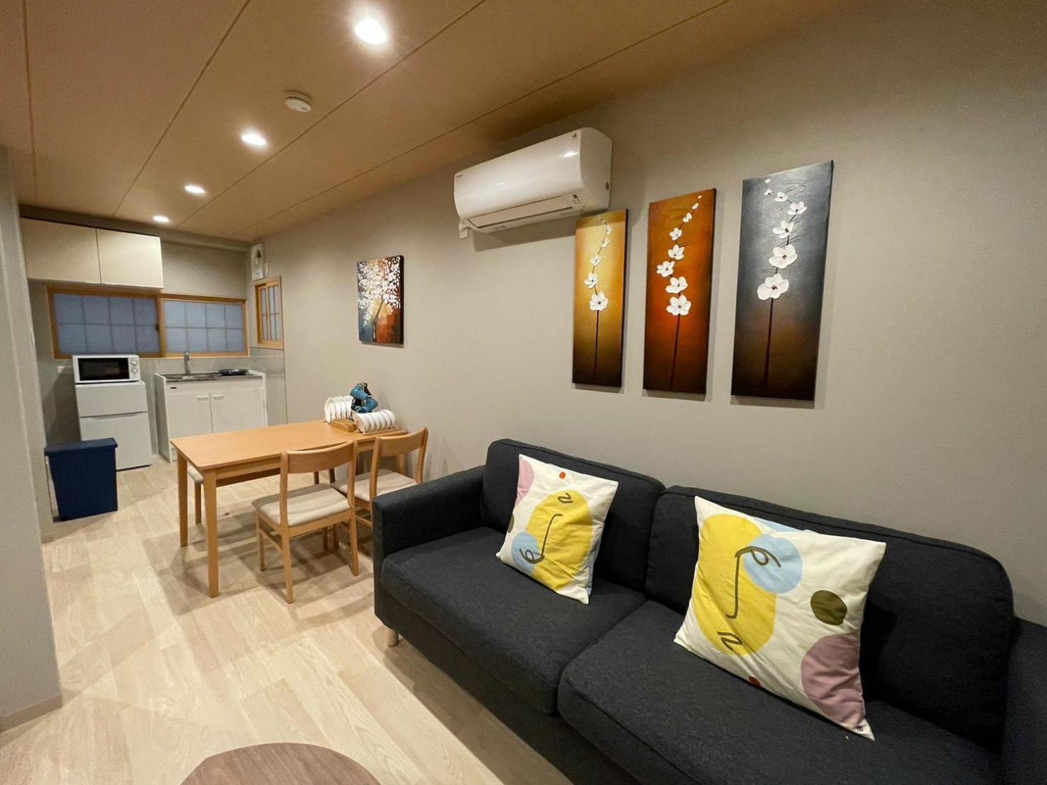 Tamatsukan 玉津館, Kansai Airport 關西空港 57 Mins, Namba 6 Mins, Nihonbashi 4 Mins, Universal Studio 37 Mins, Nara 30 Mins, Walk Jr Tsuruhashi 7 Mins, Early Check In Osaca Exterior foto